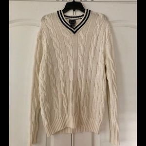 Preppy Vneck sailing cable knit sweater size small